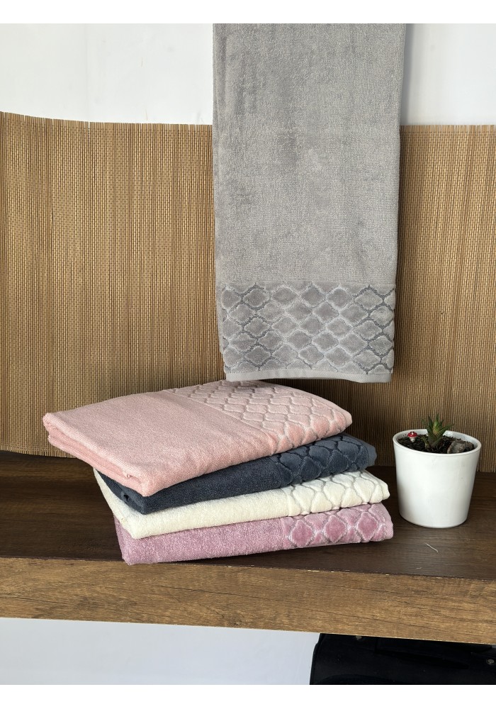 90*150 KISMİ KADİFE BADEM DESEN BANYO HAVLUSU